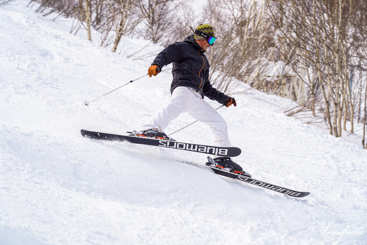 札幌国際スキー場 積雪たっぷり 300cm。コンディション良好なゲレンデでモーグル女子 ・畑田繭さんとコブコブセッション！